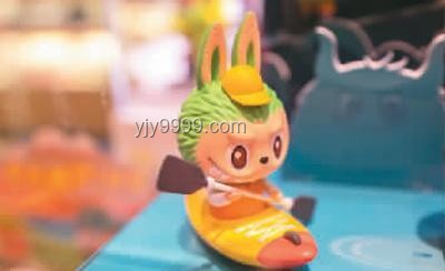 Labubu牙套：潮流玩具的新风尚